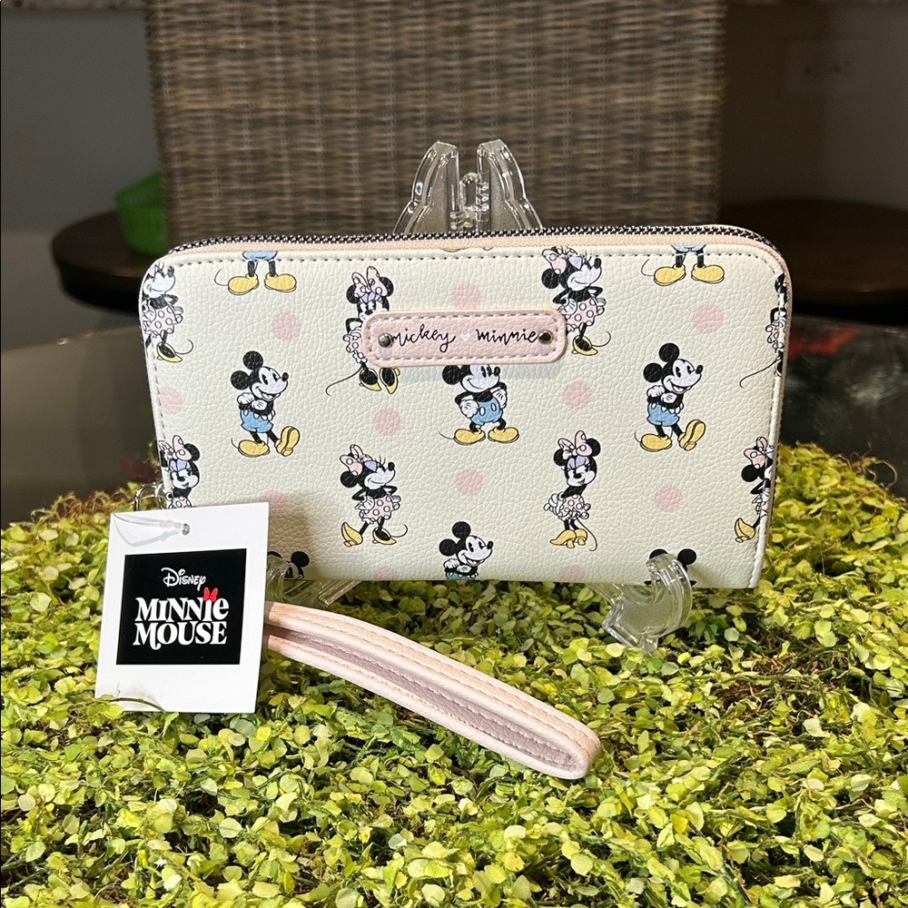 Disney Mickey and Minnie Mouse White Clutch